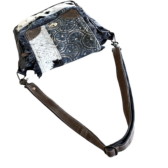 Myra Handbag Western Boho Cowhide Crossbody Leather & Canvas Cowgirl Zip Up Bag - Picture 4 of 16